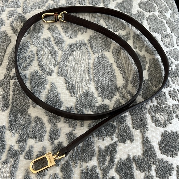 Louis Vuitton Strap - Picture 2 of 5
